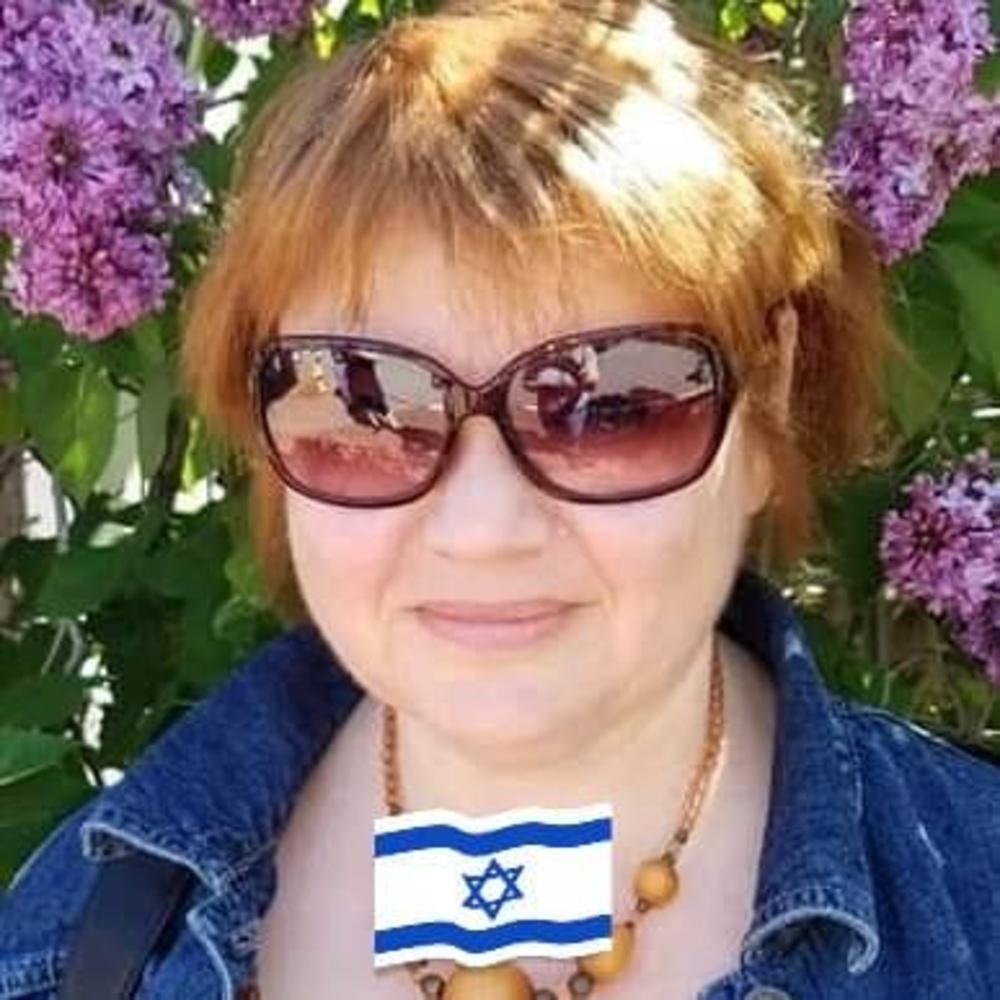 Meet your Posher, Yelena